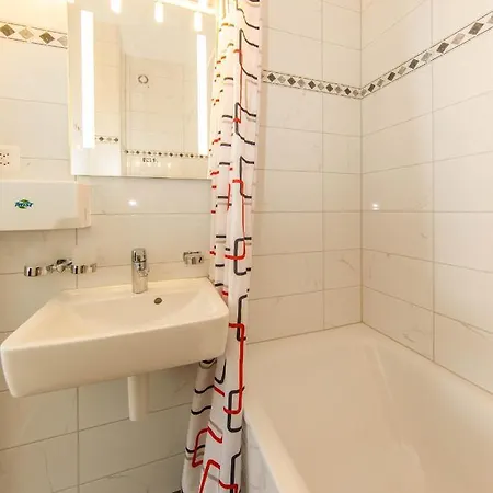 Inn Zentrum Haus 3*